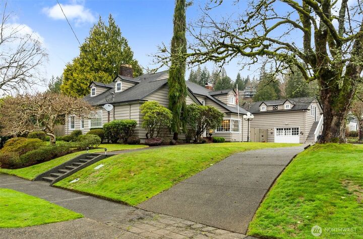 Property Photo: 1100 N Broadway WA 98520