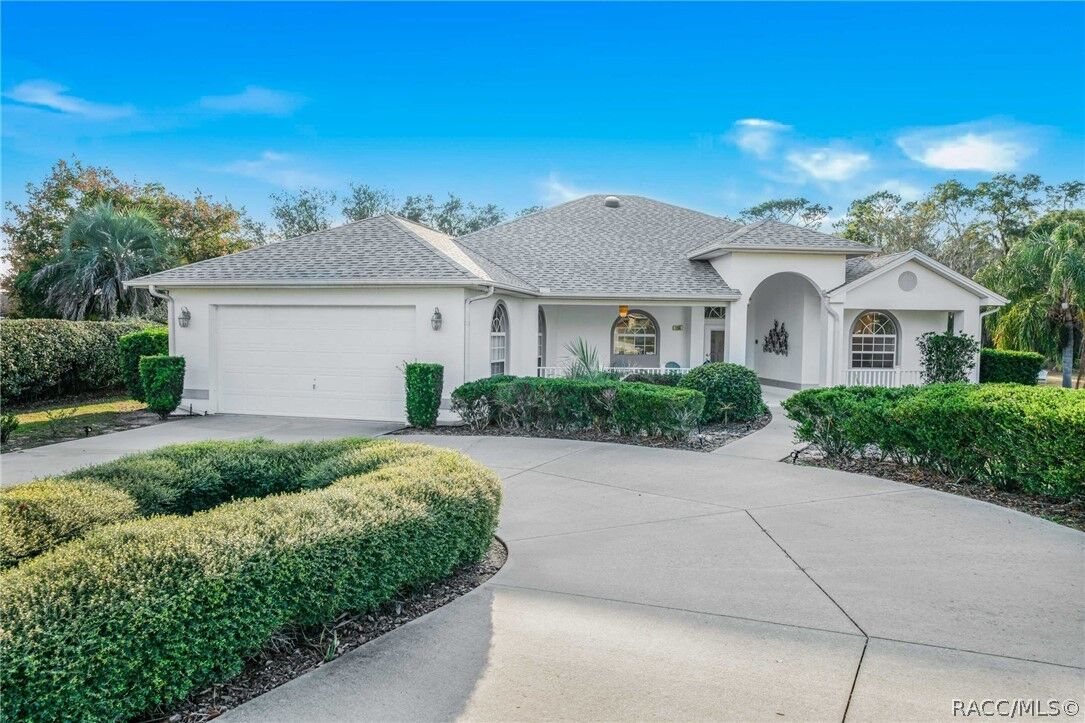 Property Photo:  1194 N Timucuan Trail  FL 34453 
