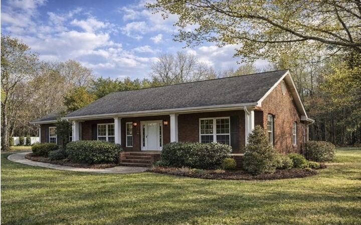 Property Photo: 268 County Road 545 TN 37329