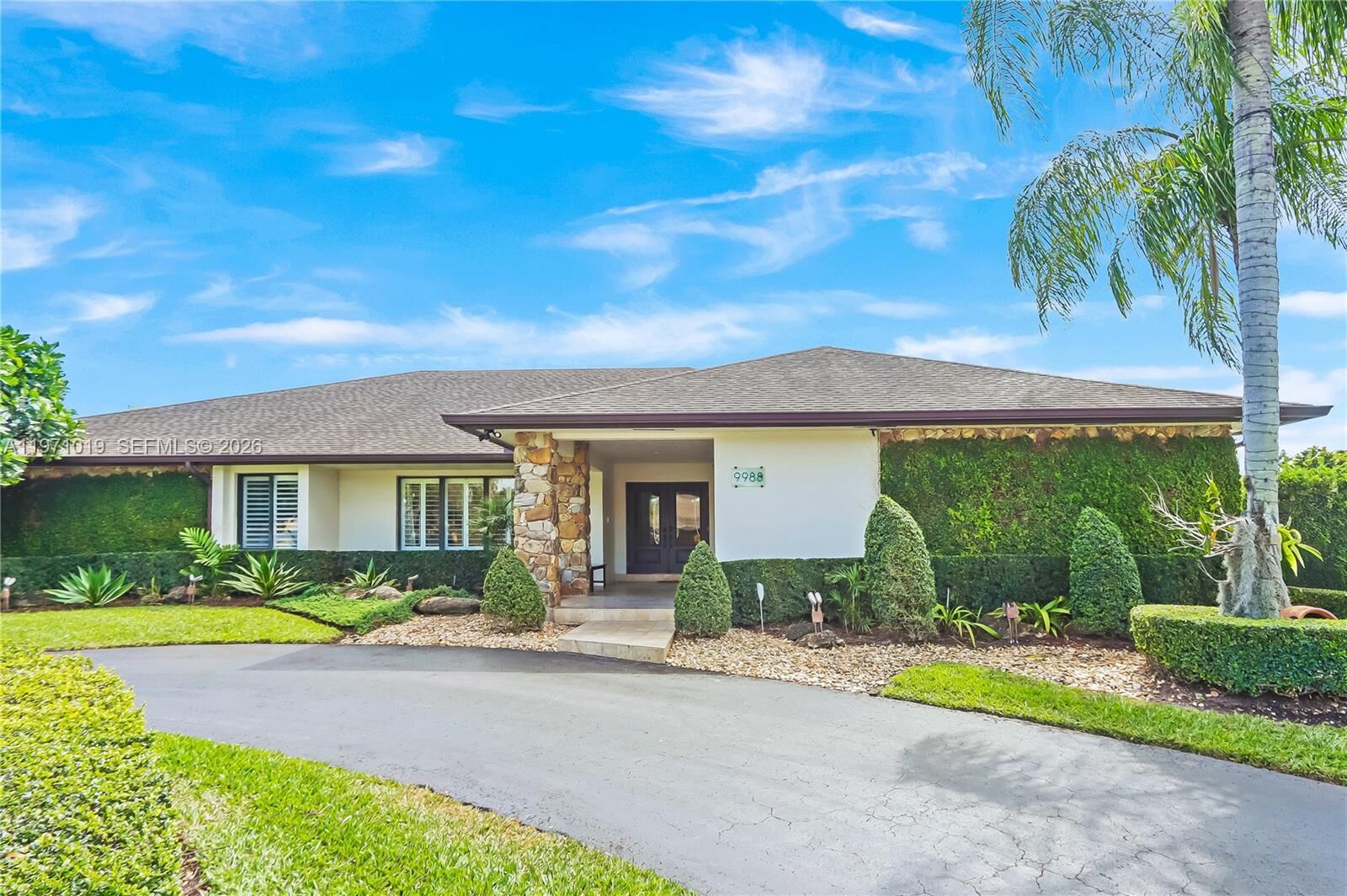 Property Photo:  9988 SW 126th Ter  FL 33176 