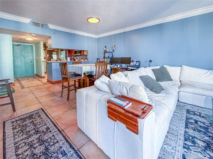 Property Photo: 520 Brickell Key Dr A1912 FL 33131