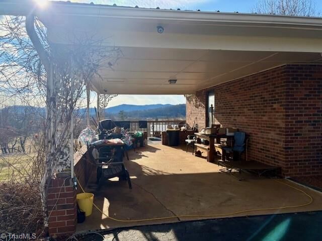 Property Photo:  927 Shingle Gap Road  NC 28665 