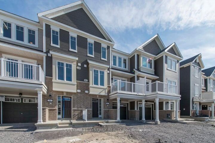 Property Photo:  82 Feathertop Lane  ON K2V 0K7 