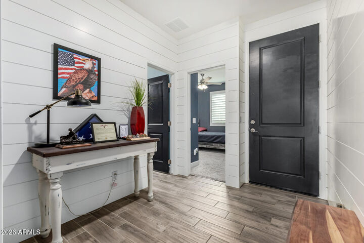 Property Photo:  542 E Bamboo Lane  AZ 85140 