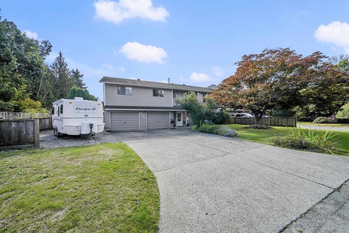 Property Photo: 2160 Dorset Avenue BC V3B 5B9