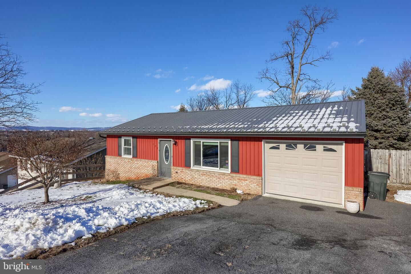Property Photo:  122 Boomerang Drive  PA 17522 