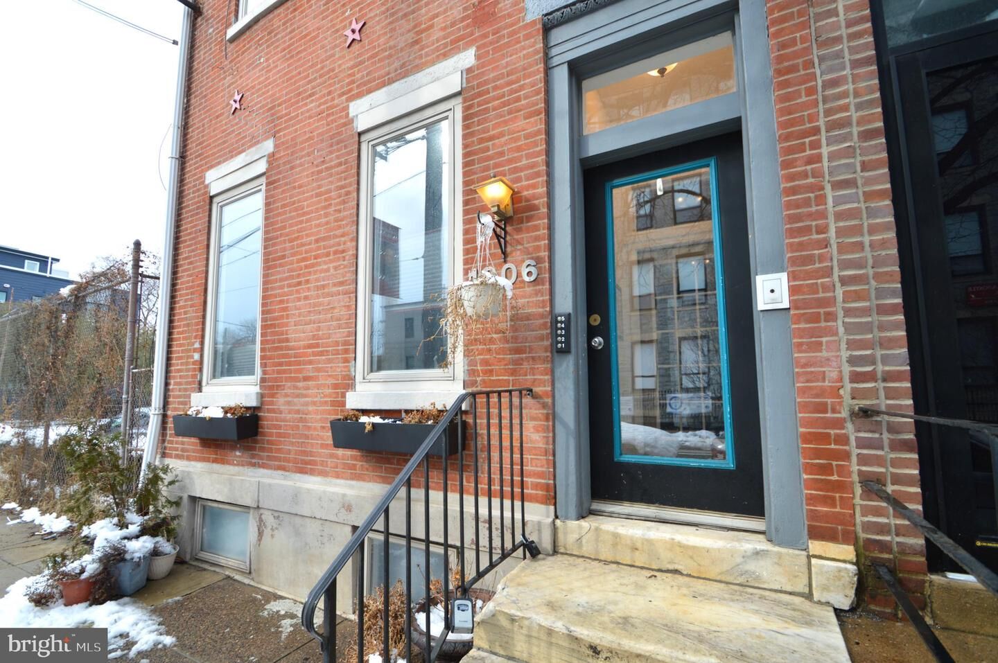 Property Photo:  1006 N 5th Street 4  PA 19123 