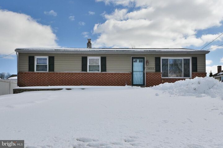 Property Photo: 1653 Fitzwatertown Road PA 19090