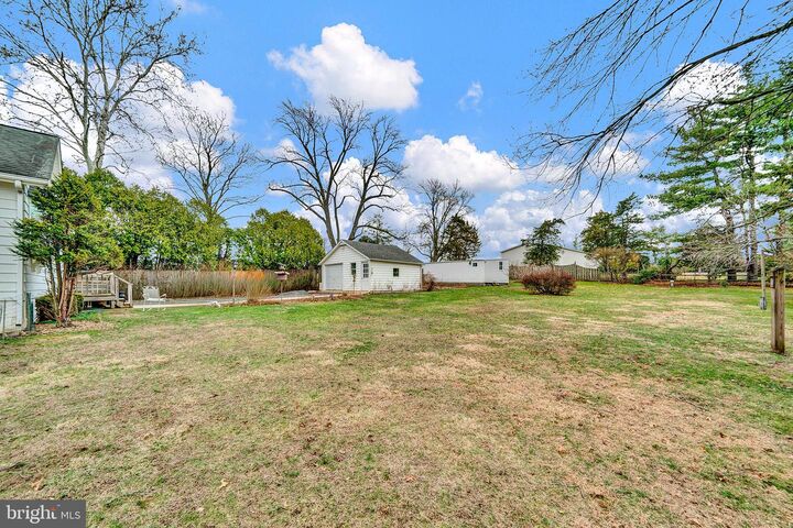 Property Photo:  7 Diverty Road  NJ 08534 