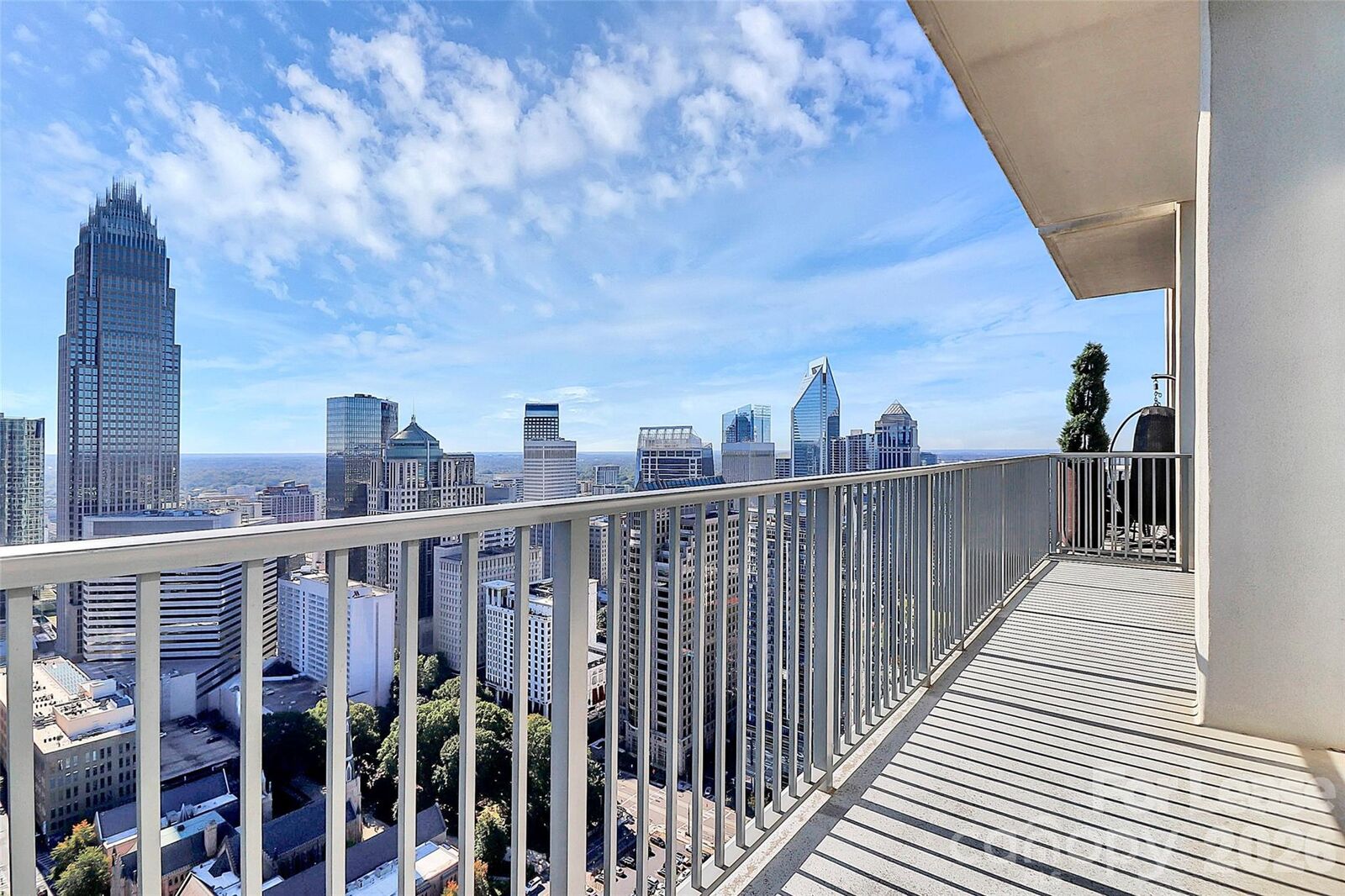 Property Photo:  215 Pine Street N 4204  NC 28202 