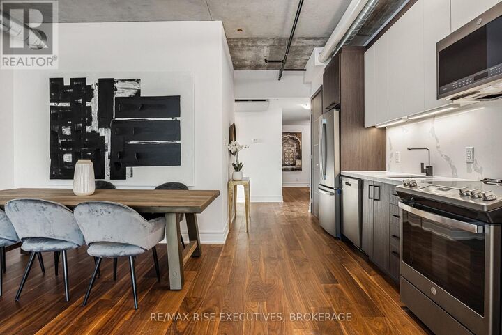 Property Photo:  150 Marketplace Avenue 226  ON K2J 6V2 