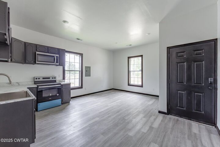 Property Photo:  421 Hollywood Drive  TN 38301 