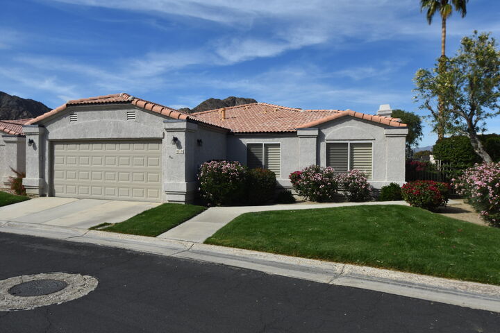 Property Photo: 48131 Via Hermosa CA 92253