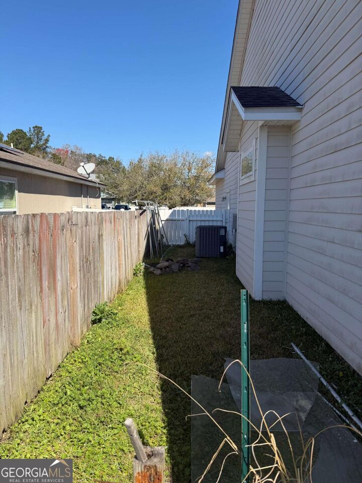 Property Photo:  202 Waters Edge Drive  GA 31548 