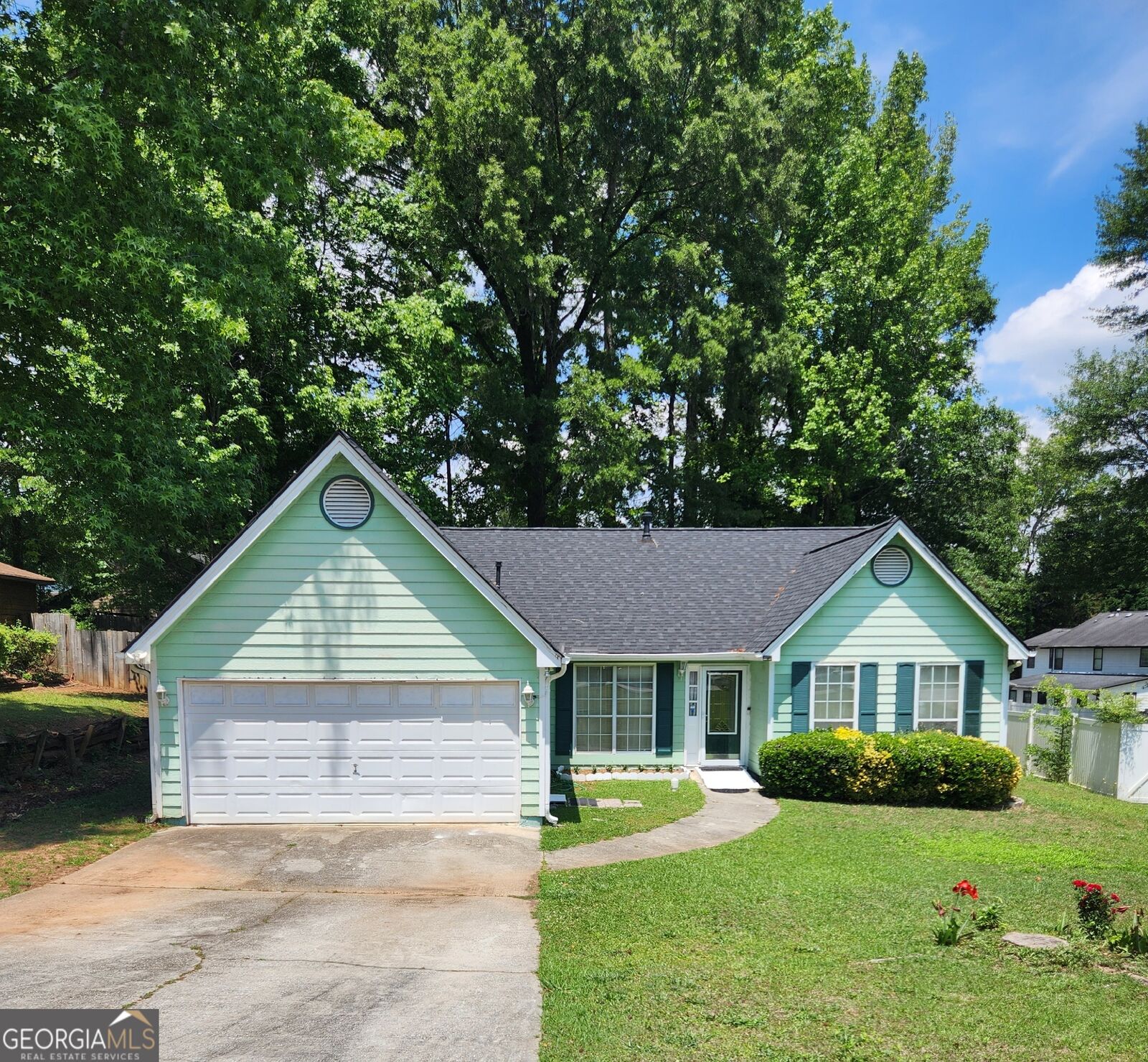 Property Photo:  8440 Cedar Creek Ridge  GA 30274 