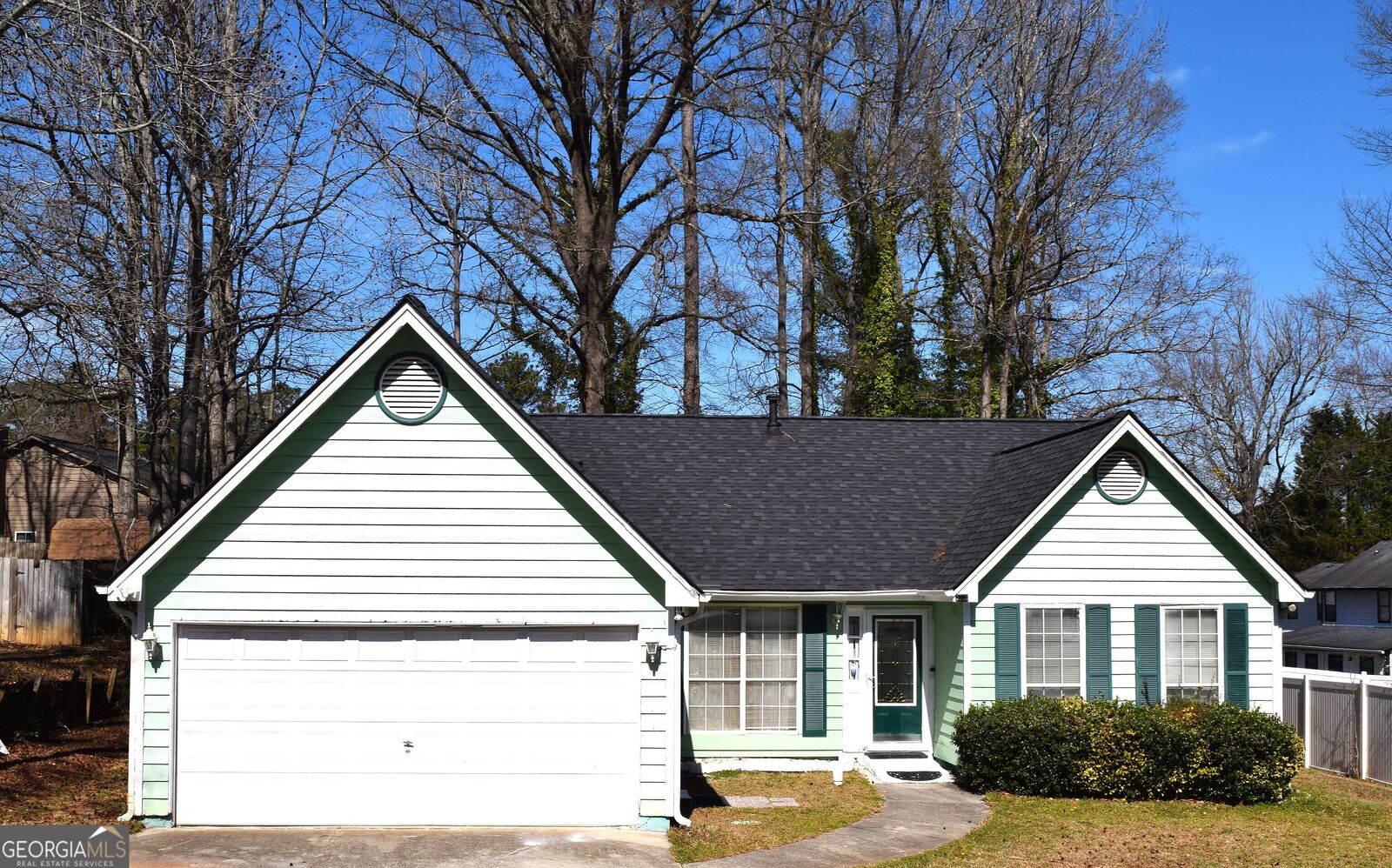 Property Photo: 8440 Cedar Creek Ridge GA 30274