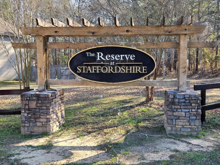 Property Photo: 26 Bristol Lane AL 36870