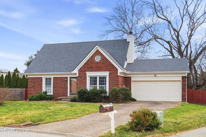 Property Photo:  9002 Green Garden Ct  KY 40220 