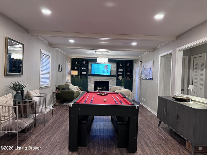 Property Photo:  305 Moser Rd  KY 40223 