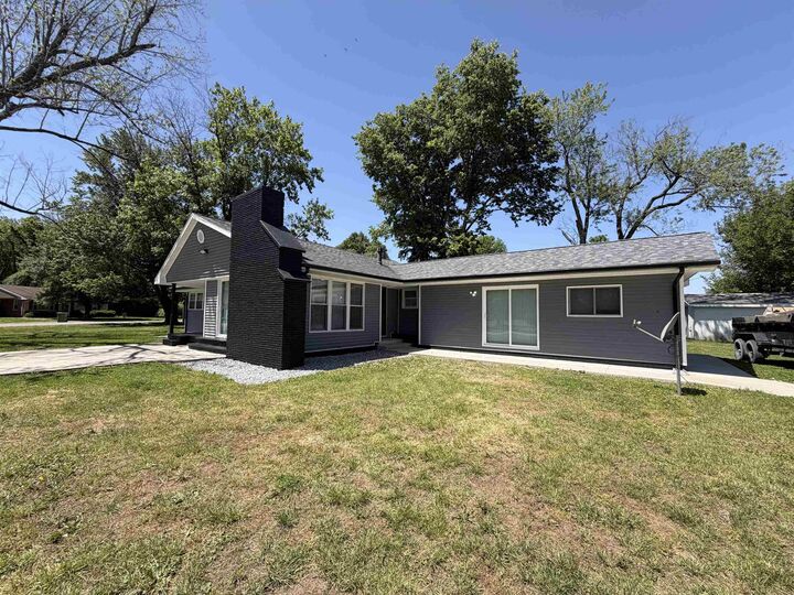 Property Photo: 453 Lake Dr KY 42420