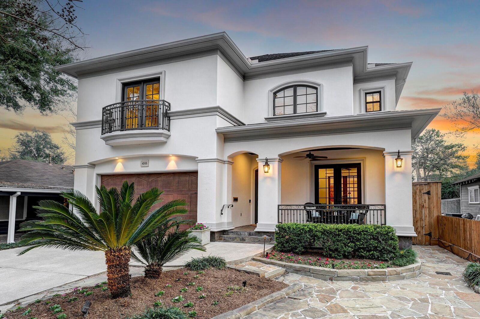 Property Photo:  4315 Ione Street  TX 77401 