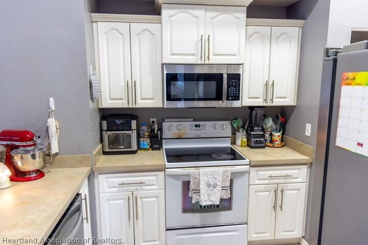 Property Photo:  213 West Boulevard  FL 33870 