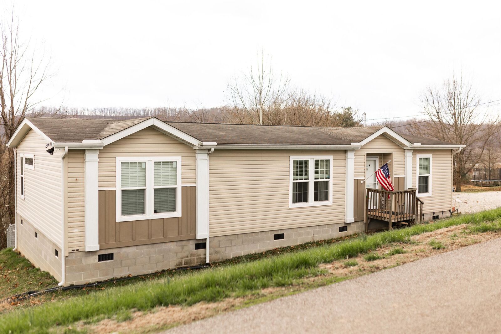 Property Photo: 1662 3rd Street WV 25541