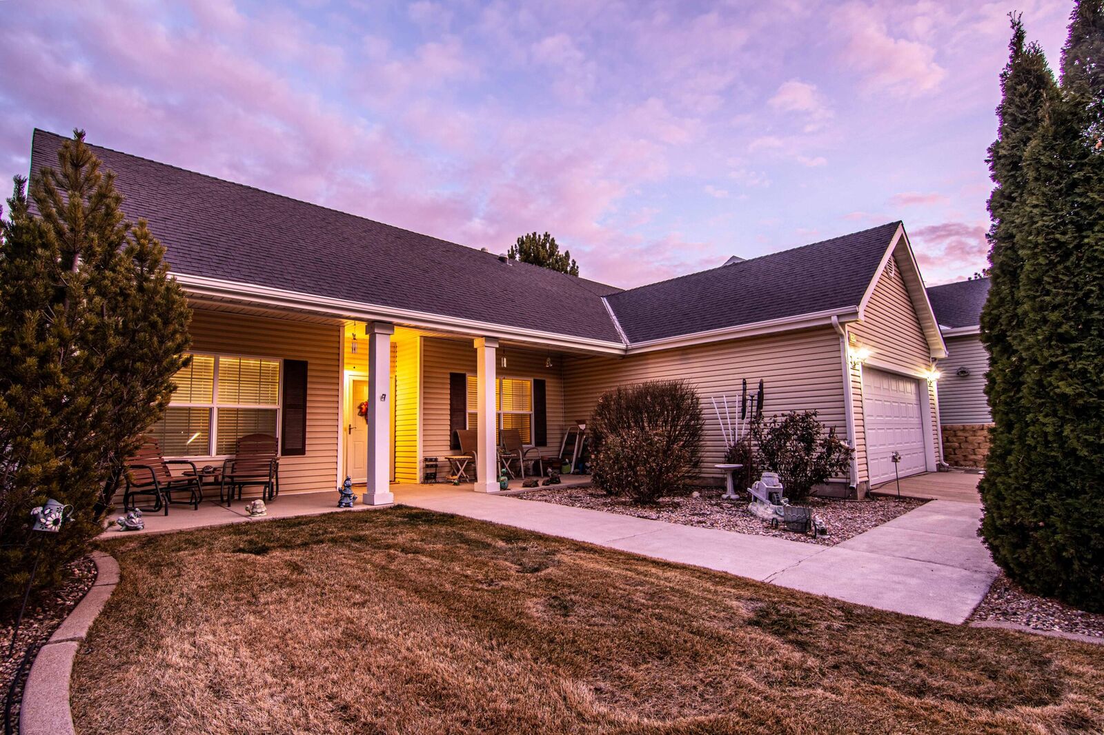 Property Photo: 354 N Tahquitz Dr UT 84720