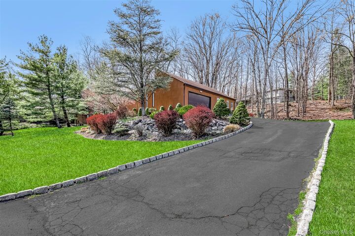 Property Photo:  66 Tamarack Lane  NY 10970 