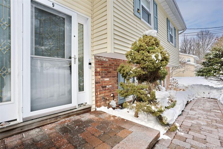 Property Photo:  9 Mary Beth Drive  NY 10901 