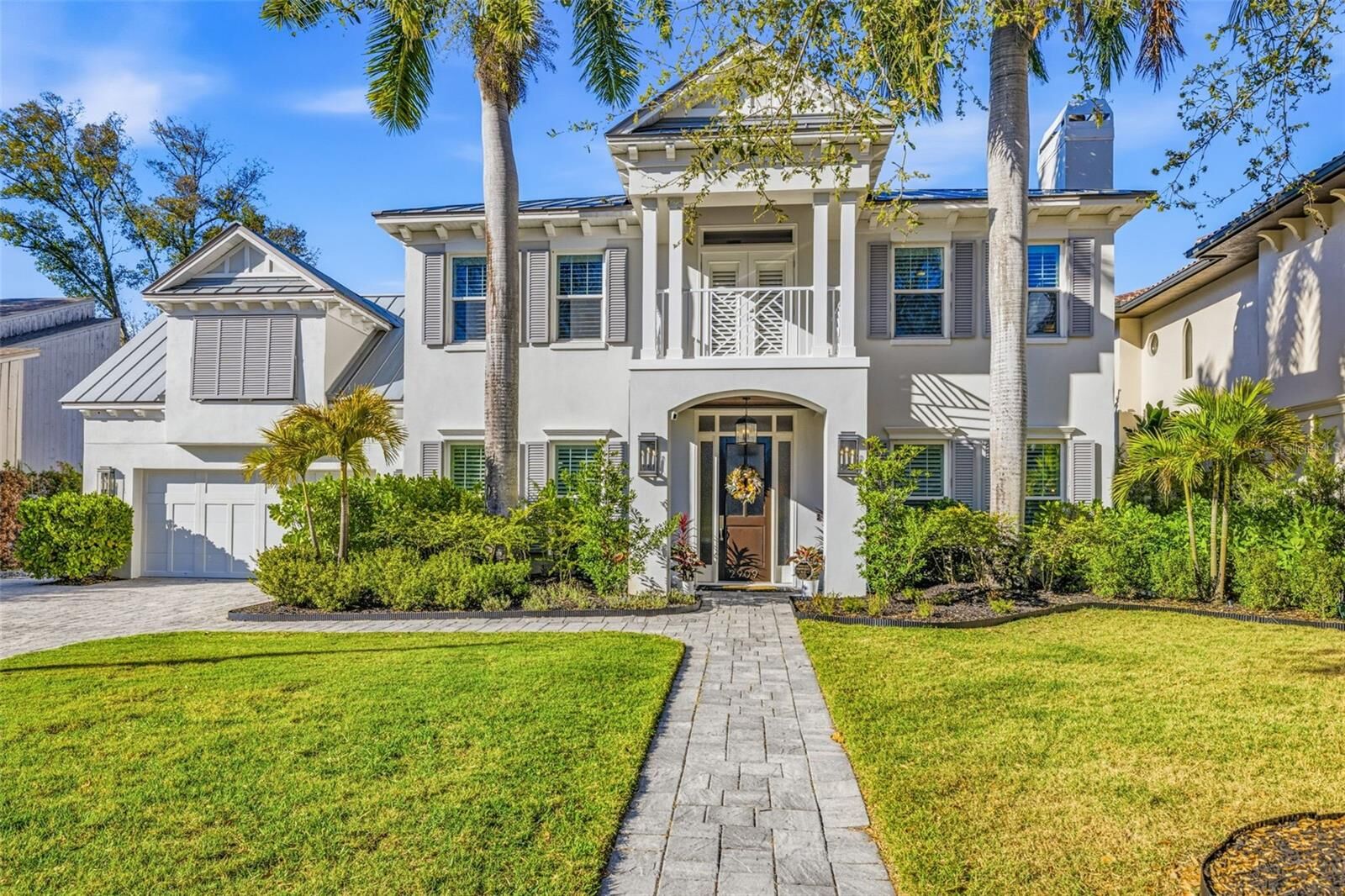 Property Photo:  2909 W Bay Vista Avenue  FL 33611 