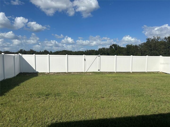 Property Photo: 3305 Royal Tern FL 33881