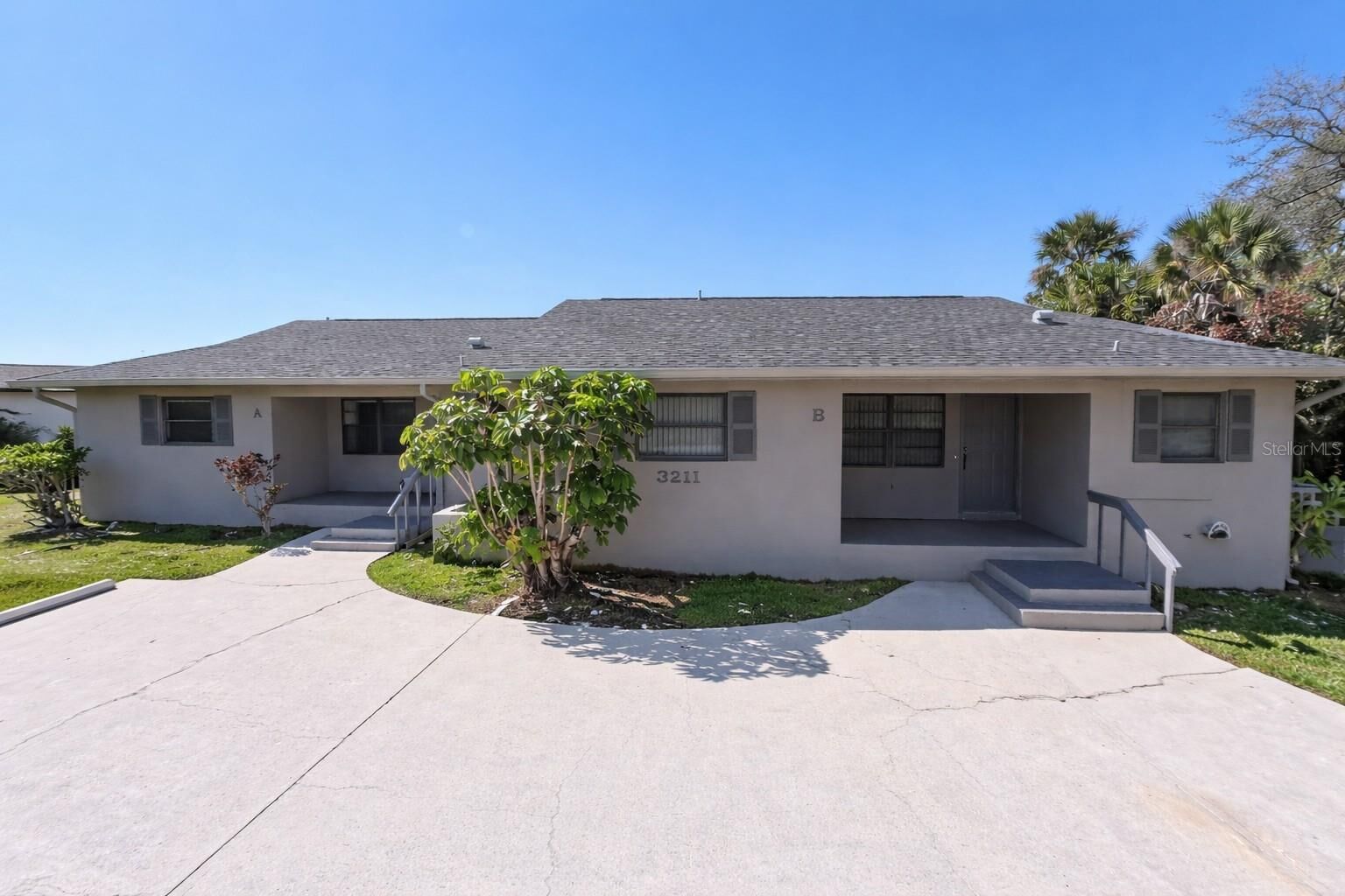 Property Photo: 3211 Riverside Drive FL 33950