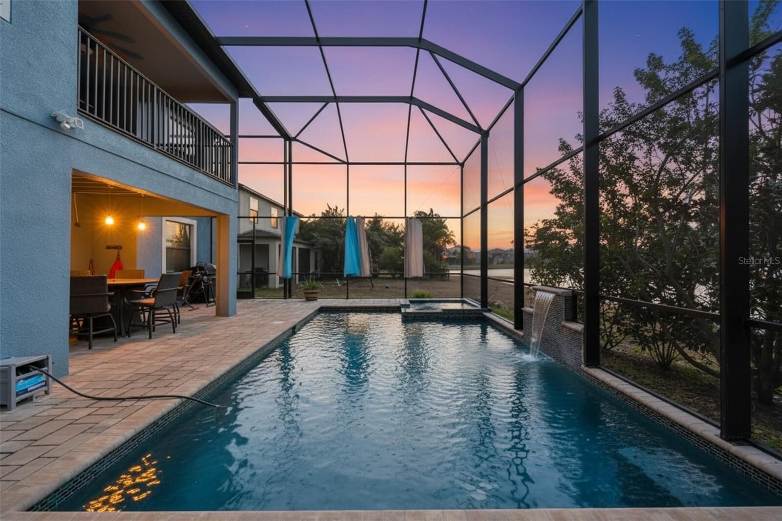 Property Photo:  10039 Smarty Jones Drive  FL 33573 