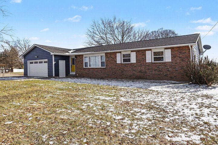 Property Photo:  865 W Main Street  MI 49072 