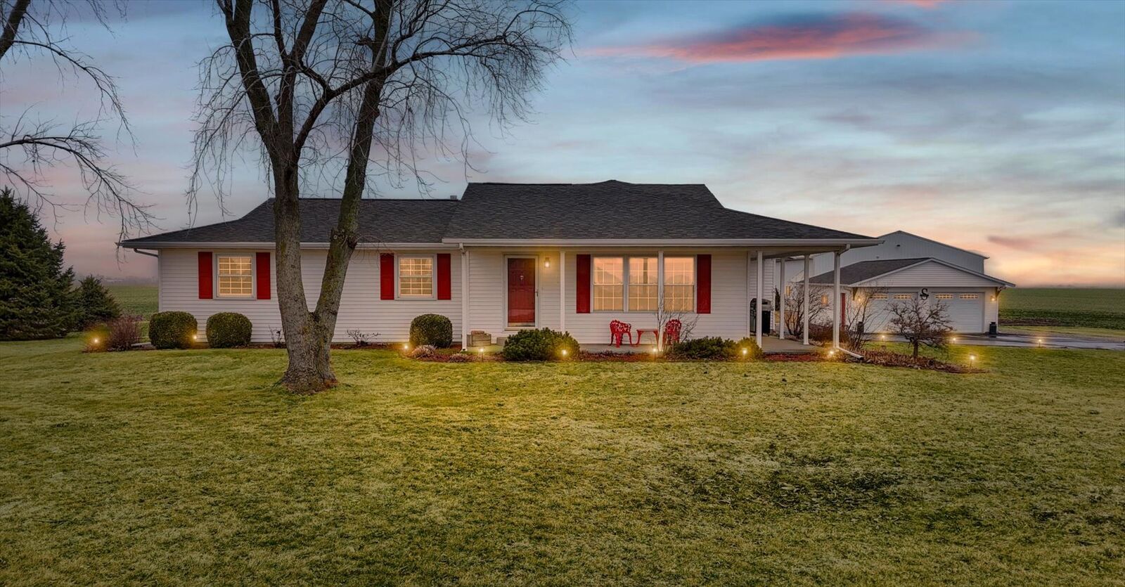 Property Photo:  540 E 50N Road  IL 60936 