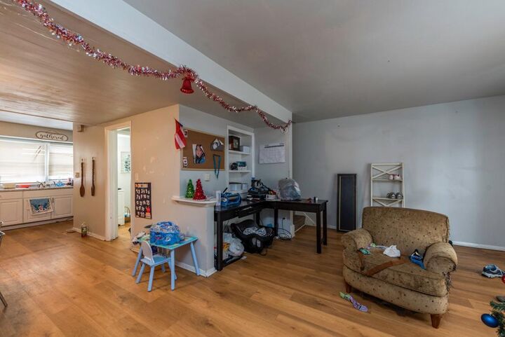 Property Photo: 2112 Hebron Avenue IL 60099