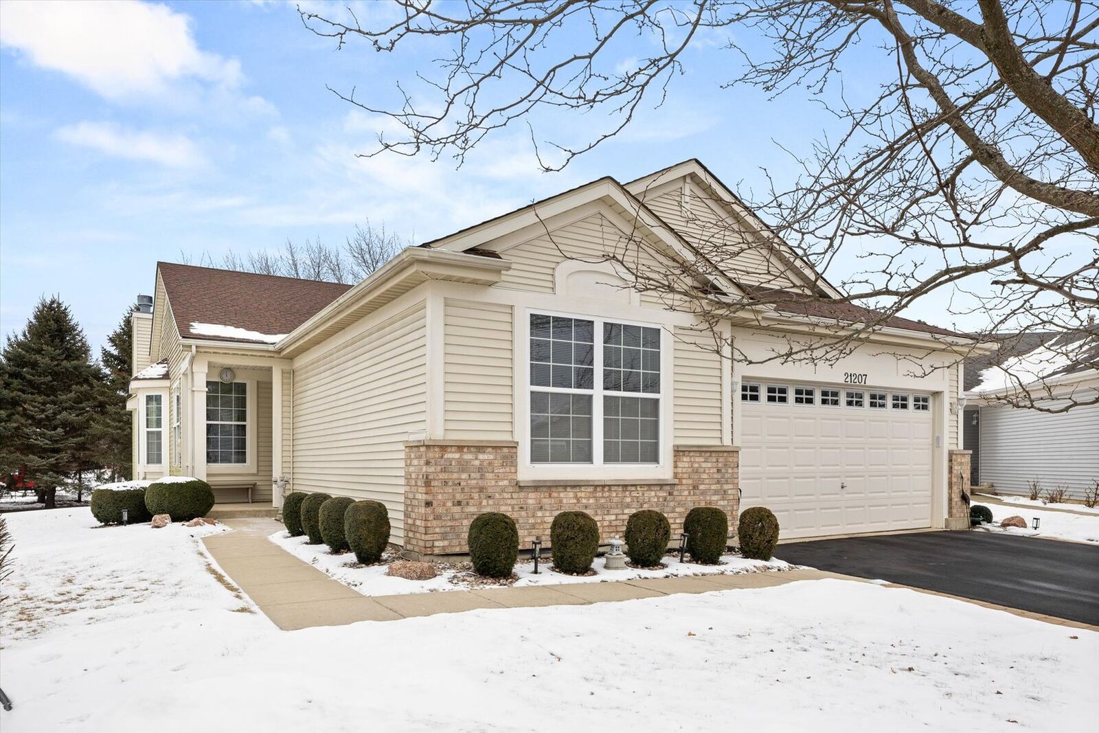 Property Photo: 21207 Prince Lake Court IL 60403