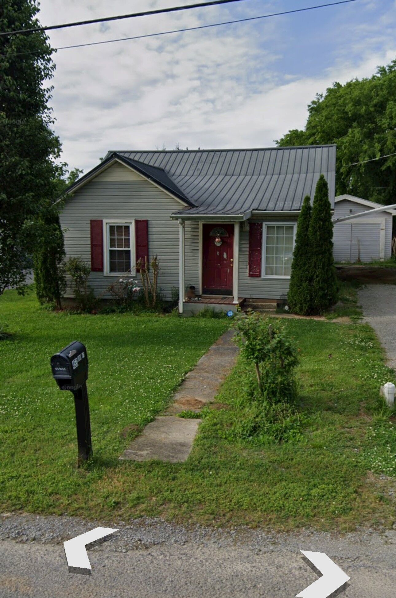 Property Photo:  453 Bird St  TN 37160 