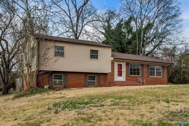 Property Photo:  2214 Wharton Road NW  AL 35810 