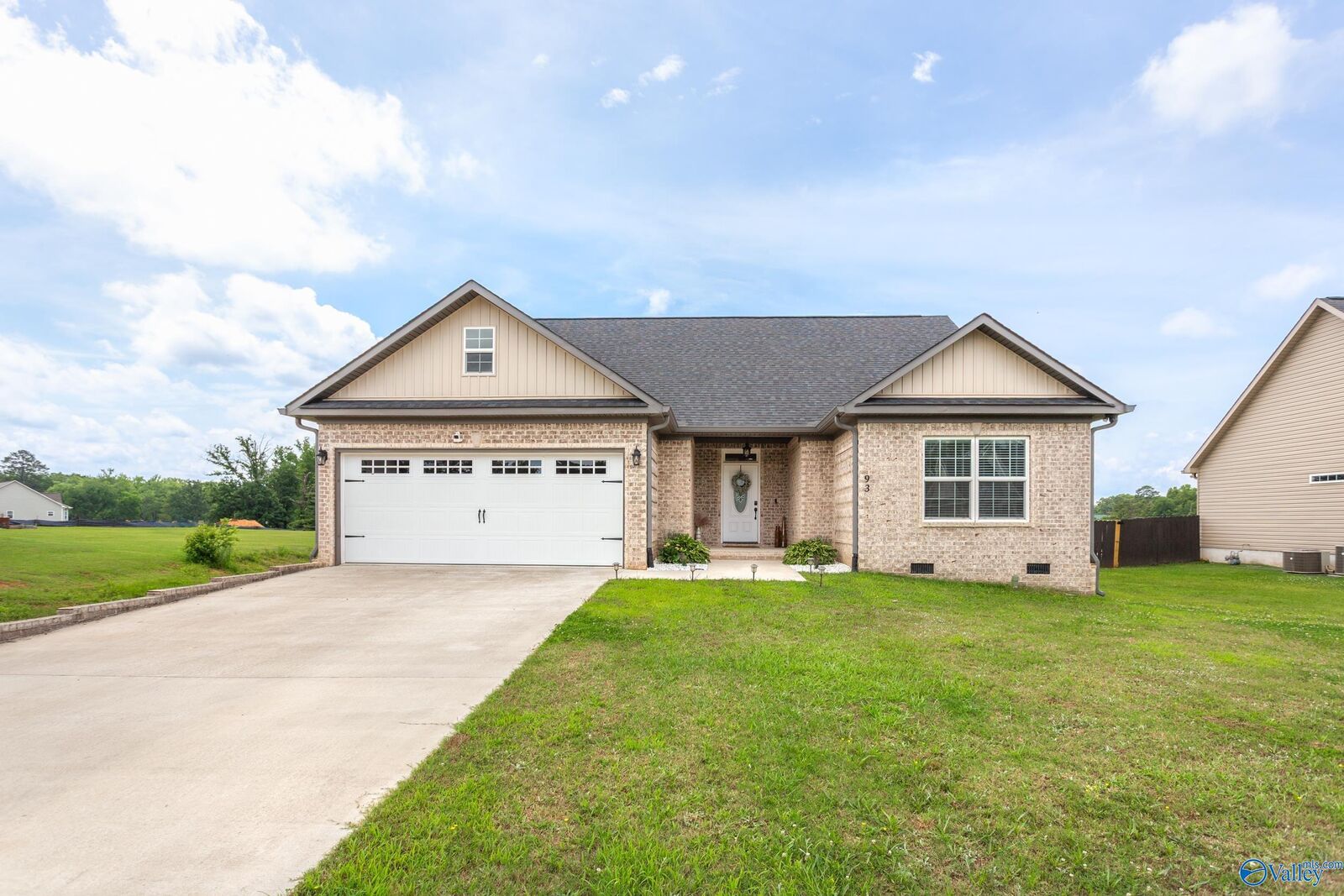 Property Photo: 93 Chloe Drive AL 35096