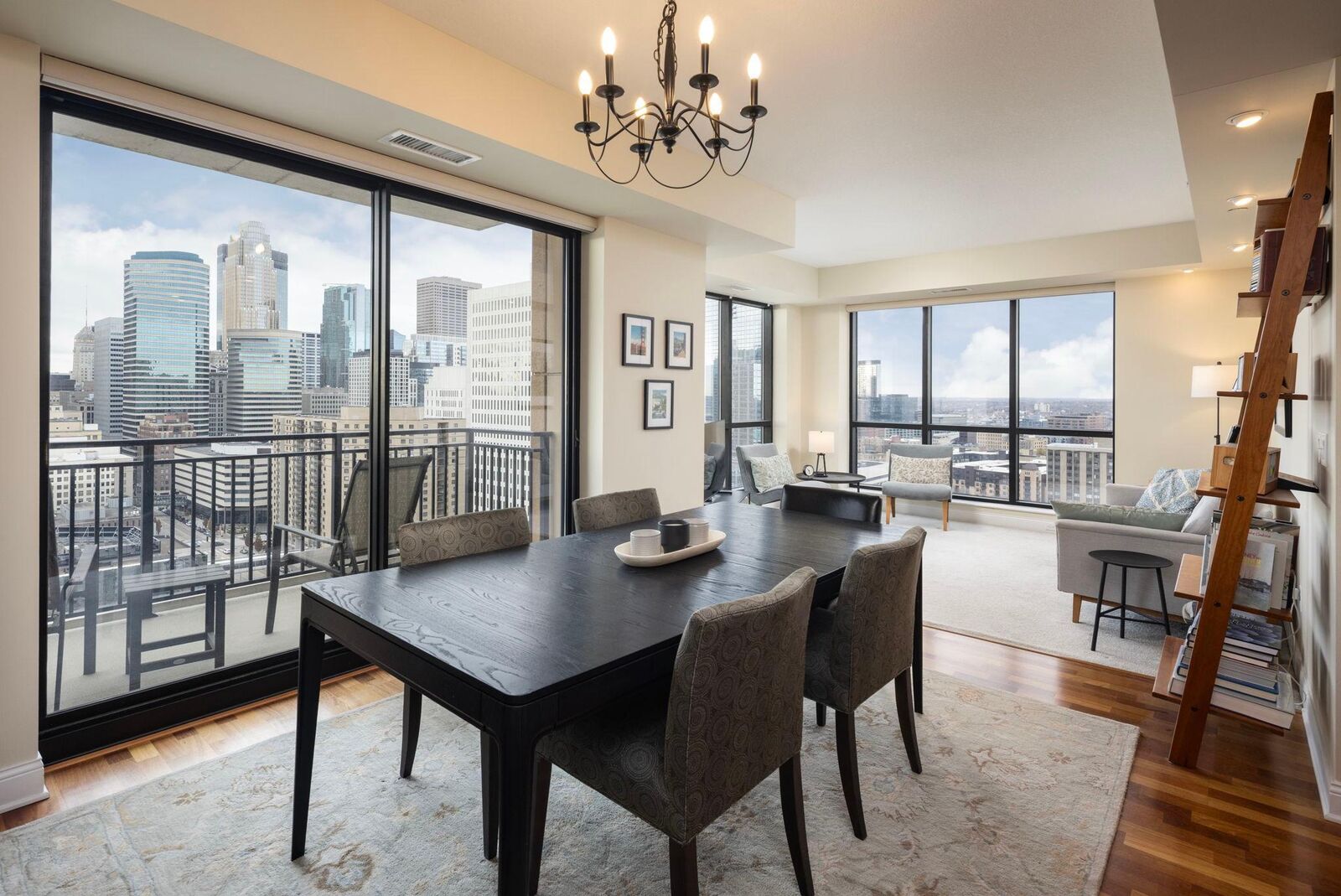 Property Photo: 100 3rd Avenue S 2106 MN 55401