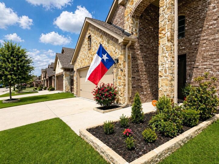 Property Photo: 525 Liliana Lane TX 75409
