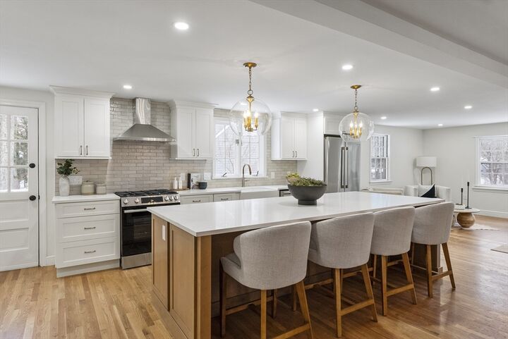 Property Photo: 33 Oak Hill Rd MA 01778