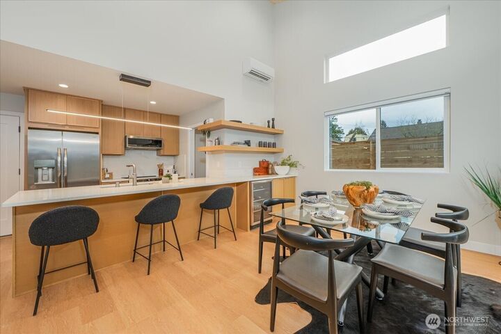 Property Photo:  11740  Phinney Avenue N  WA 98133 