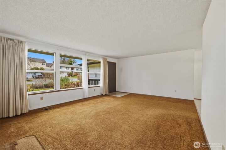 Property Photo:  14055 SE 202nd Street  WA 98042 