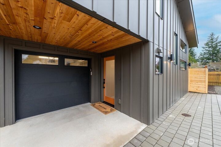 Property Photo: 11740 Phinney Avenue N WA 98133