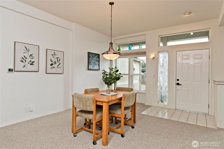 Property Photo:  27411  218th Lane SE 92  WA 98038 