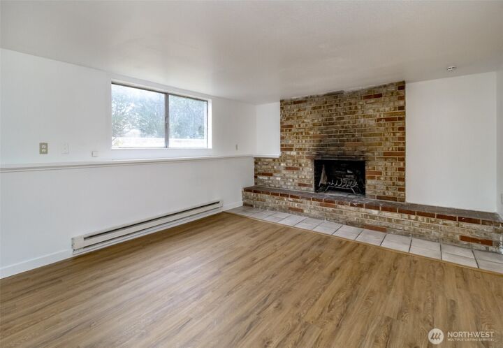 Property Photo:  13314  86th Avenue E A  WA 98373 