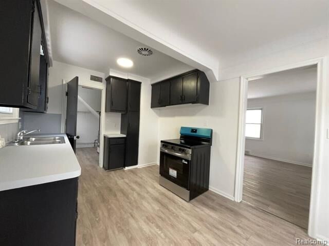 Property Photo: 24610 Parklawn Street MI 48237